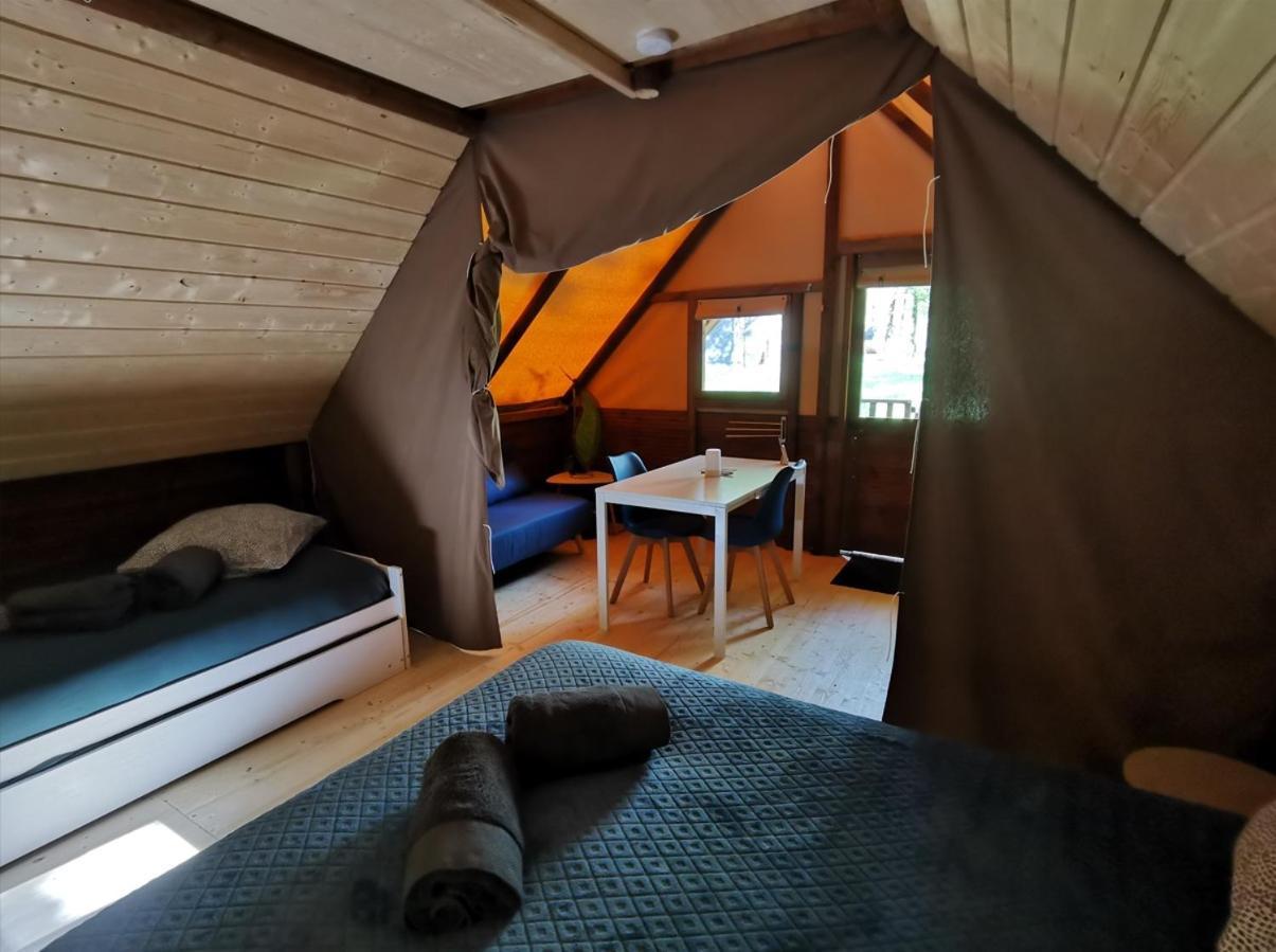 La Parenthese Meslandaise Hotel Luaran gambar